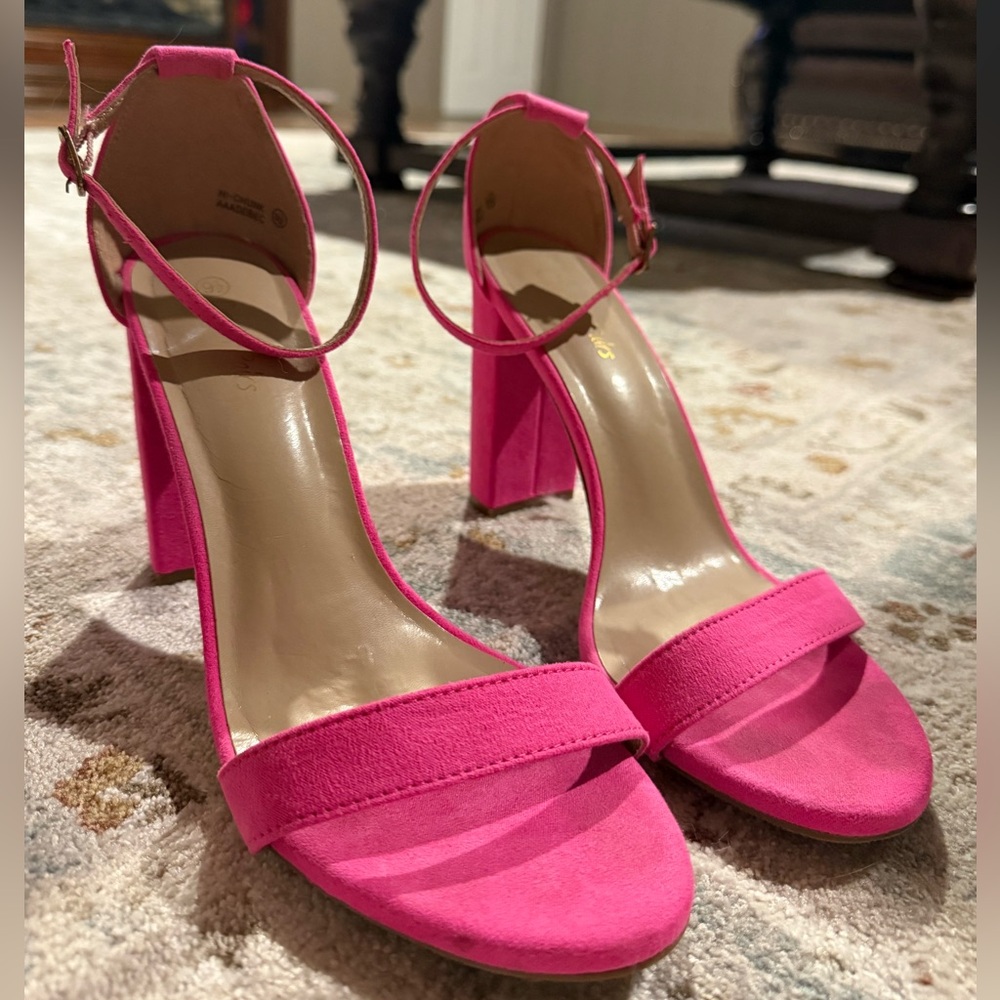Dream Paris Neon Pink Women's Heels